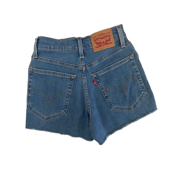 Levi’s high-rise shorts Waist Size 24 (Size 0 / 00) - Picture 2 of 3